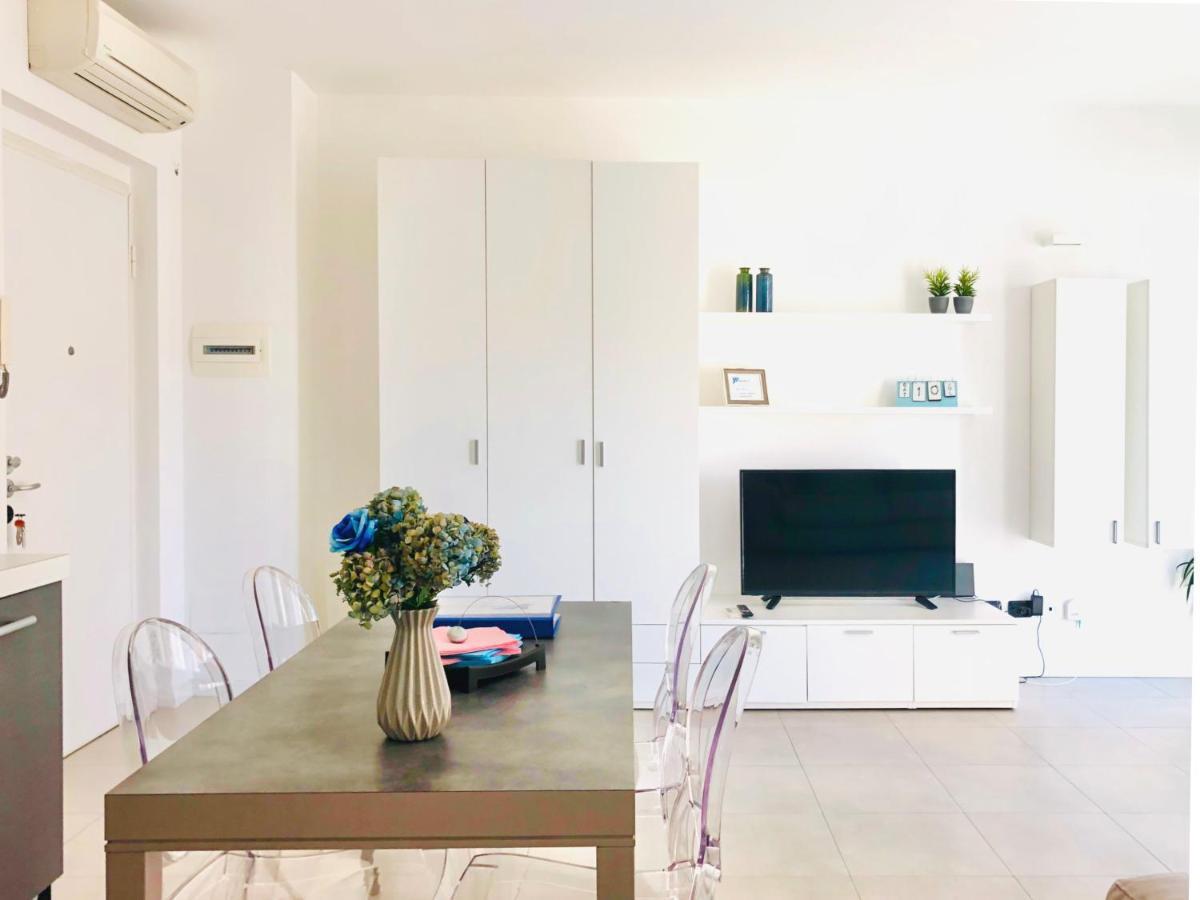 Stepandgo Milano Navigli Apartment Bagian luar foto