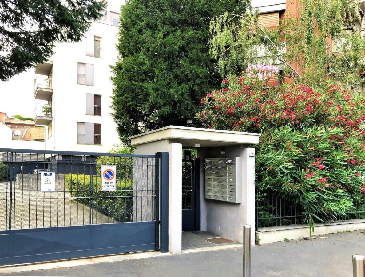Stepandgo Milano Navigli Apartment Bagian luar foto