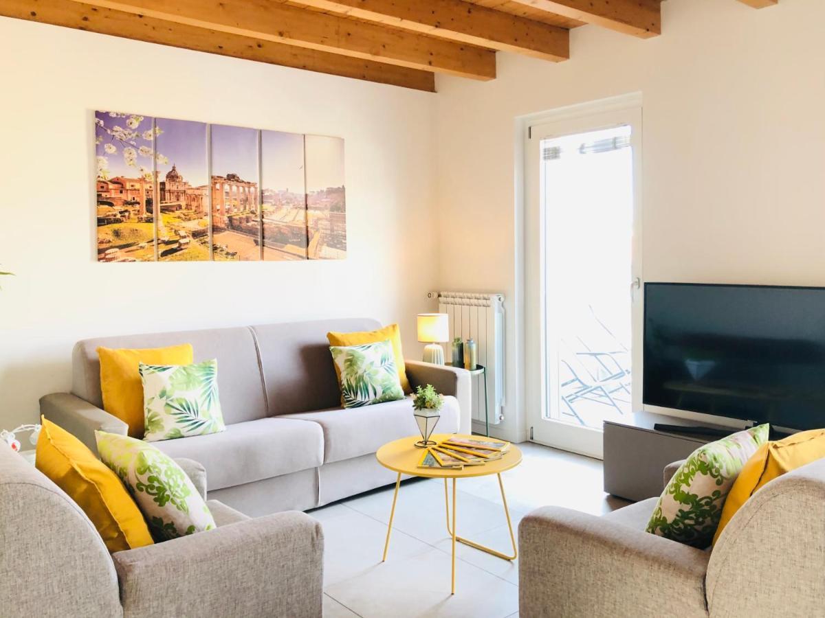 Stepandgo Milano Navigli Apartment Bagian luar foto