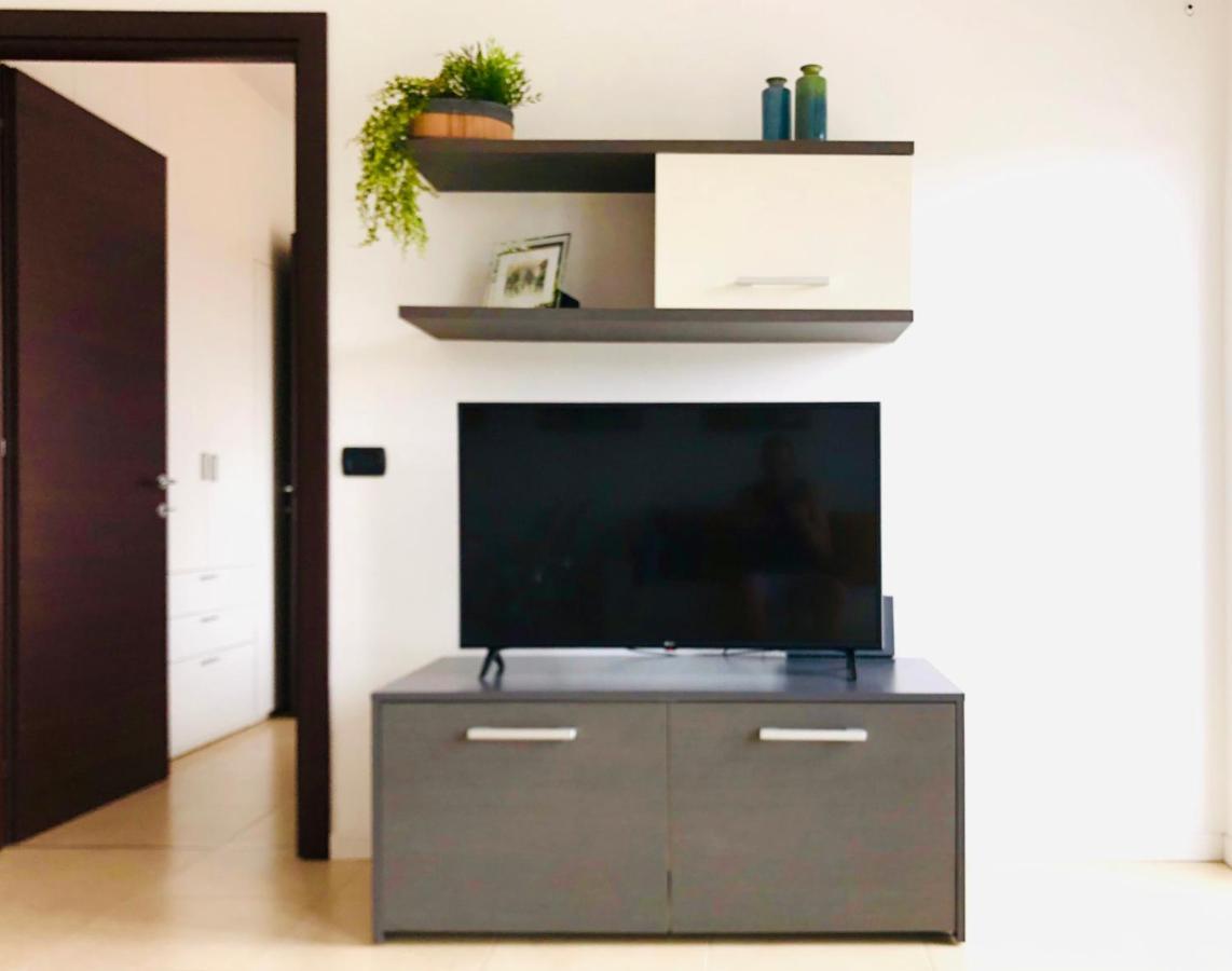 Stepandgo Milano Navigli Apartment Bagian luar foto
